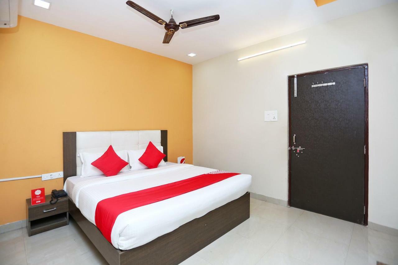 Oyo 14354 Amar Marriage Palace Hotel Dharmpura Luaran gambar